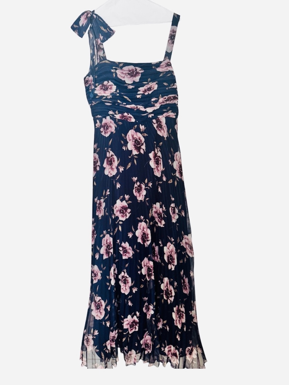 Lulu's Deep Navy Chiffon Dress